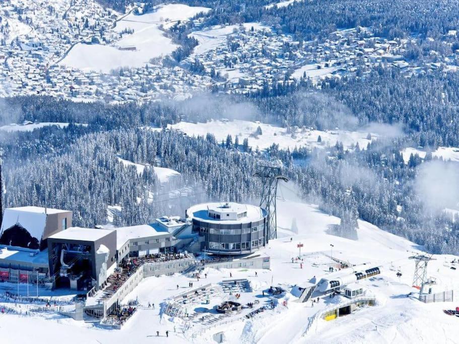 Private Apartment With Parking Spot In The Center Flims Exterior photo